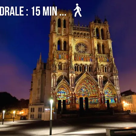 La Jungle Insolite, Spa, écran Cinéma, Lit à Baldaquin King Size, Day Use, 10 Min Centre Apartamento Amiens