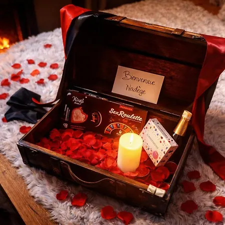 La Jungle Insolite, Spa, Ecran Cinema, Lit A Baldaquin King Size, Day Use, 10 Min Centre Apartment Amiens